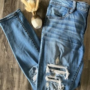 American Eagle mid rise stretchy jeans